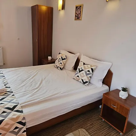 Gasthuis Cтаи за гости бърдареви 3*