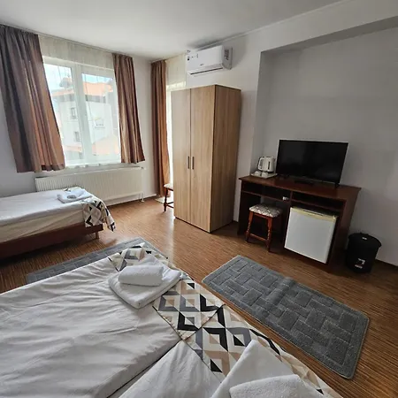 Affittacamere Cтаи за гости бърдареви Bansko