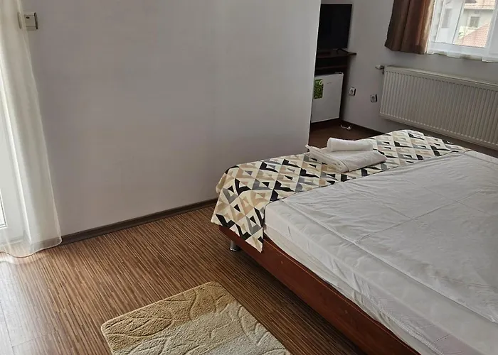 Гостевой дом Cтаи за гости бърдареви Банско